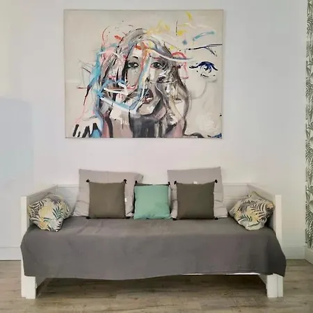 Spacious Flat - A/c - City Center - Terrace